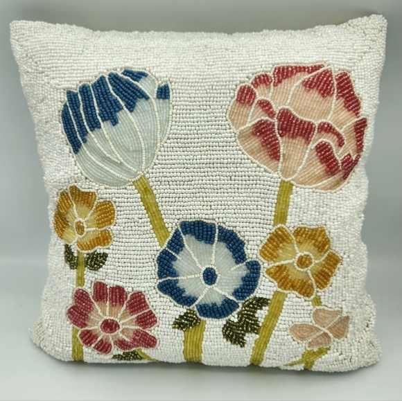 Primrose Vintage Other - 𝅺Primrose‎ Vintage Beaded Floral Pillow